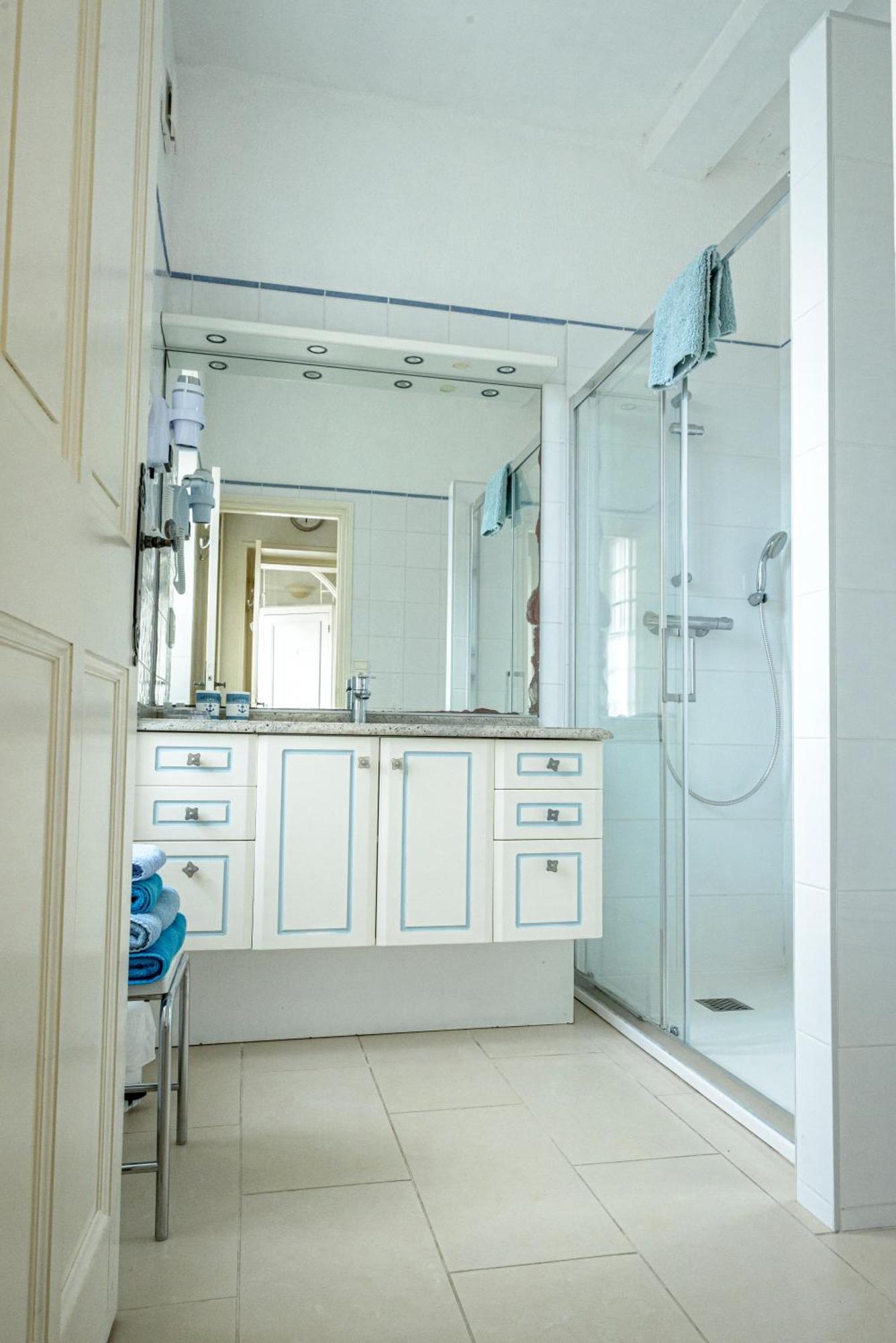 Maison Studios & Appartements Les 4 Vents لوك-سور-مير المظهر الخارجي الصورة